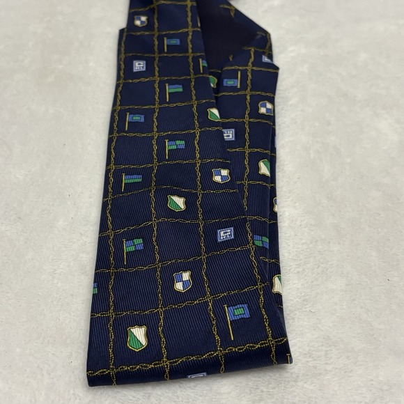Chaps Ralph Lauren 100% Silk Necktie Navy Blue Crest Flag Preppy Men's Tie - Picture 5 of 12